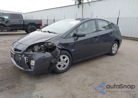 2011 Toyota Prius Two z USA, uszkodzony, nr VIN JTDKN3DU2B5324372